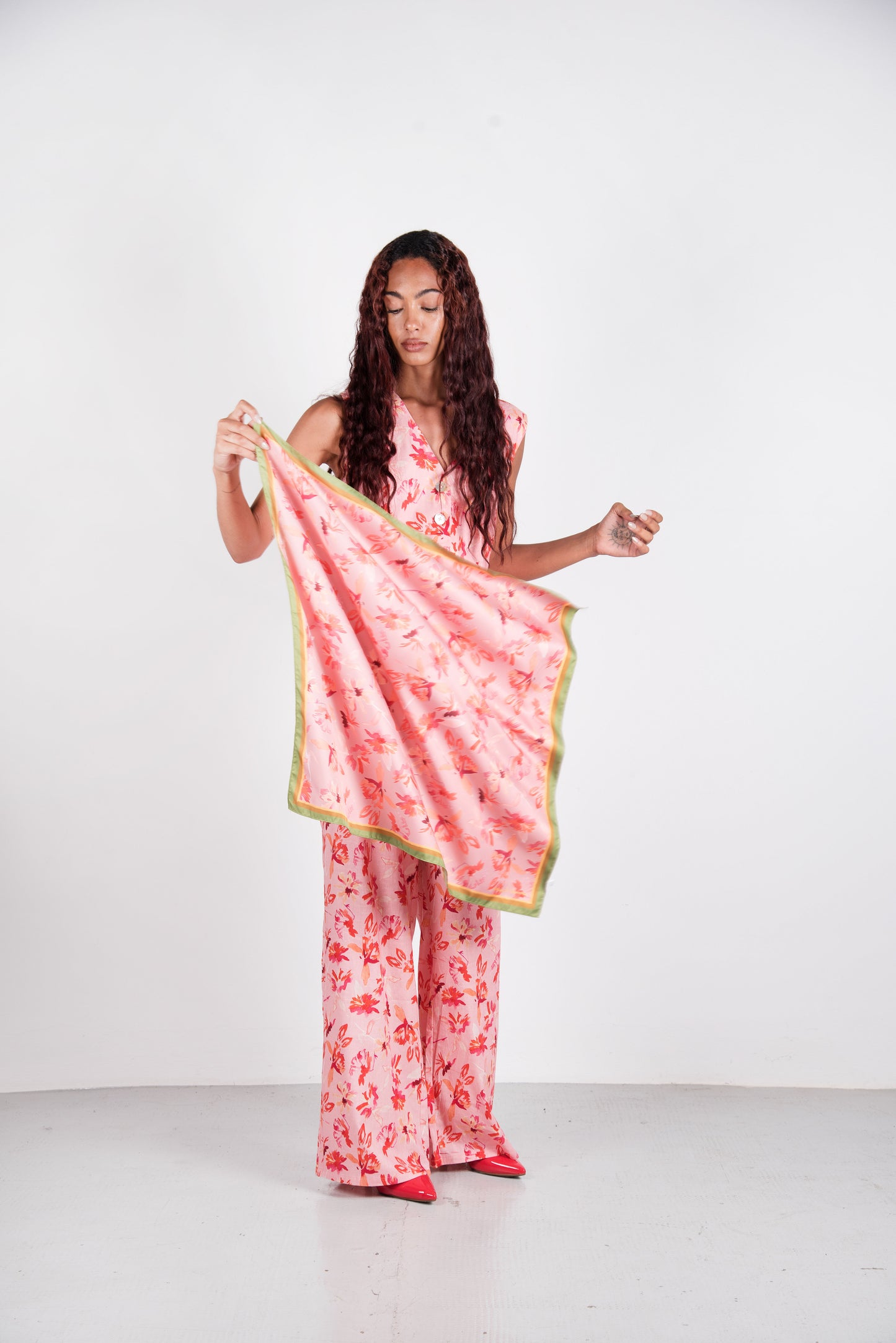 Annie Scarf - Pink Flowers